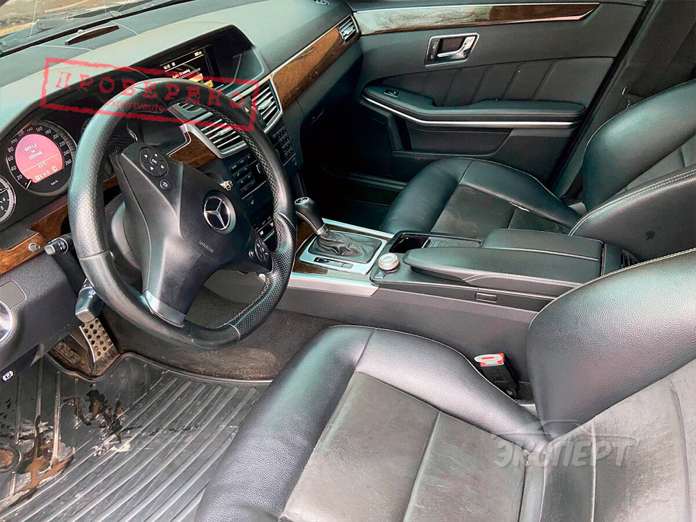 Фото салон Mercedes-Benz E W212