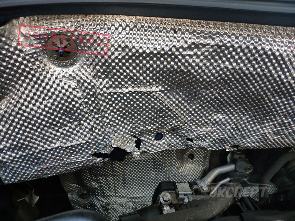 Теплозащита порвана Volkswagen Tiguan