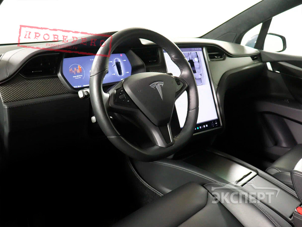 Фото салон Tesla Model X