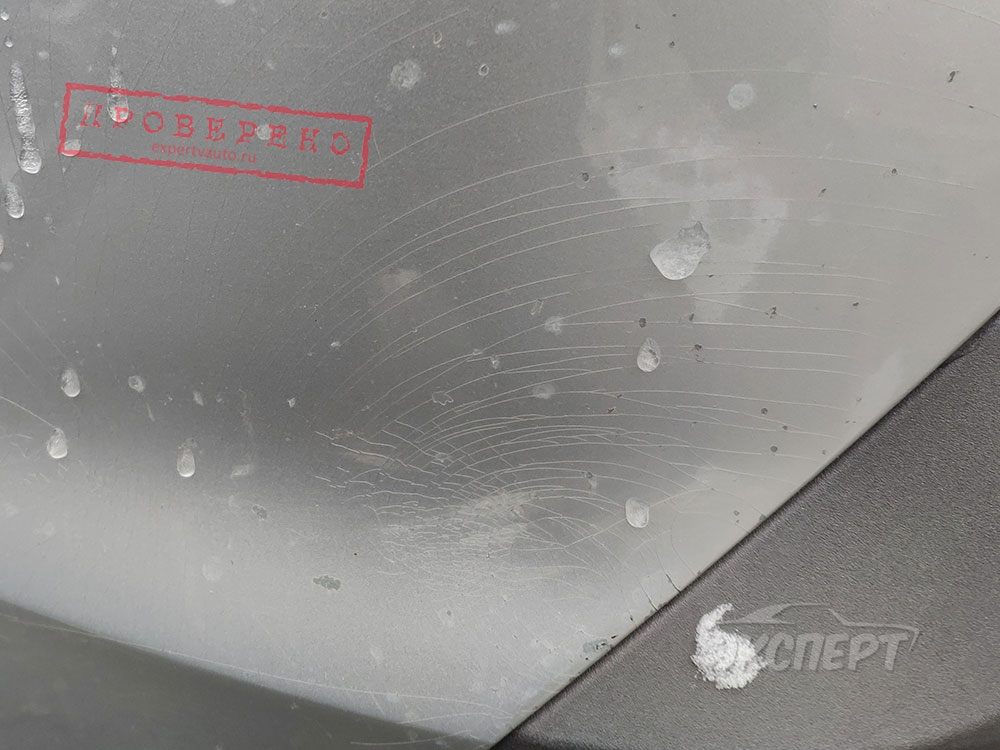 Повреждения паутинка на бампере Acura MDX