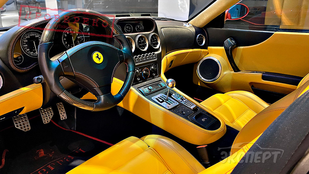 Фото салон Ferrari 550 Maranello