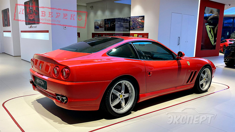 Фото сзади Ferrari 550 Maranello