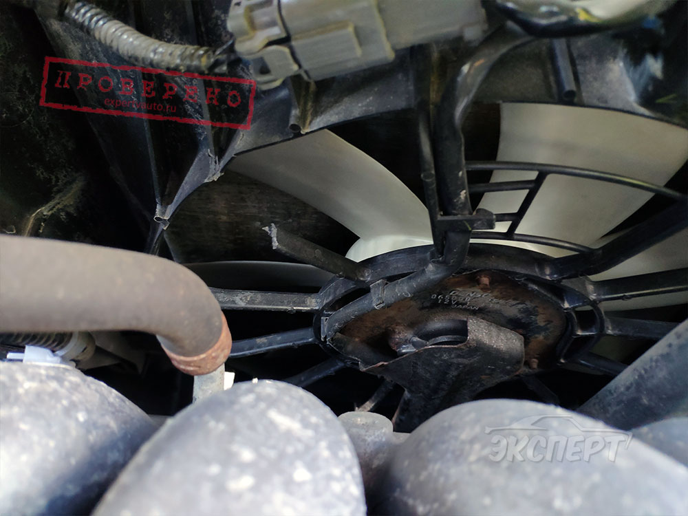 Вентилятор охлаждения сломан Honda CR-V