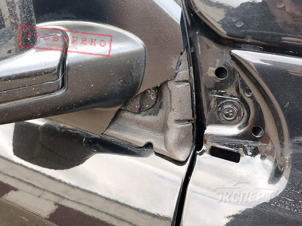 Сломан пластик зеркала Dodge Journey