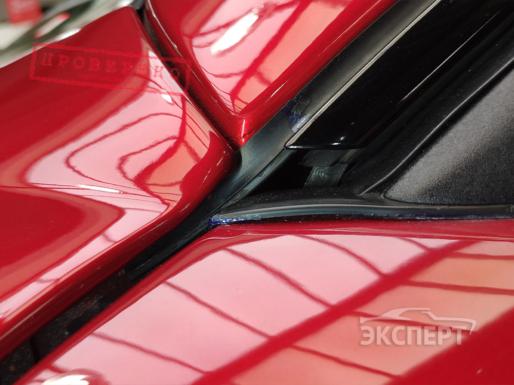 Окрасили молдинг двери и зеркало Ferrari 360 Modena