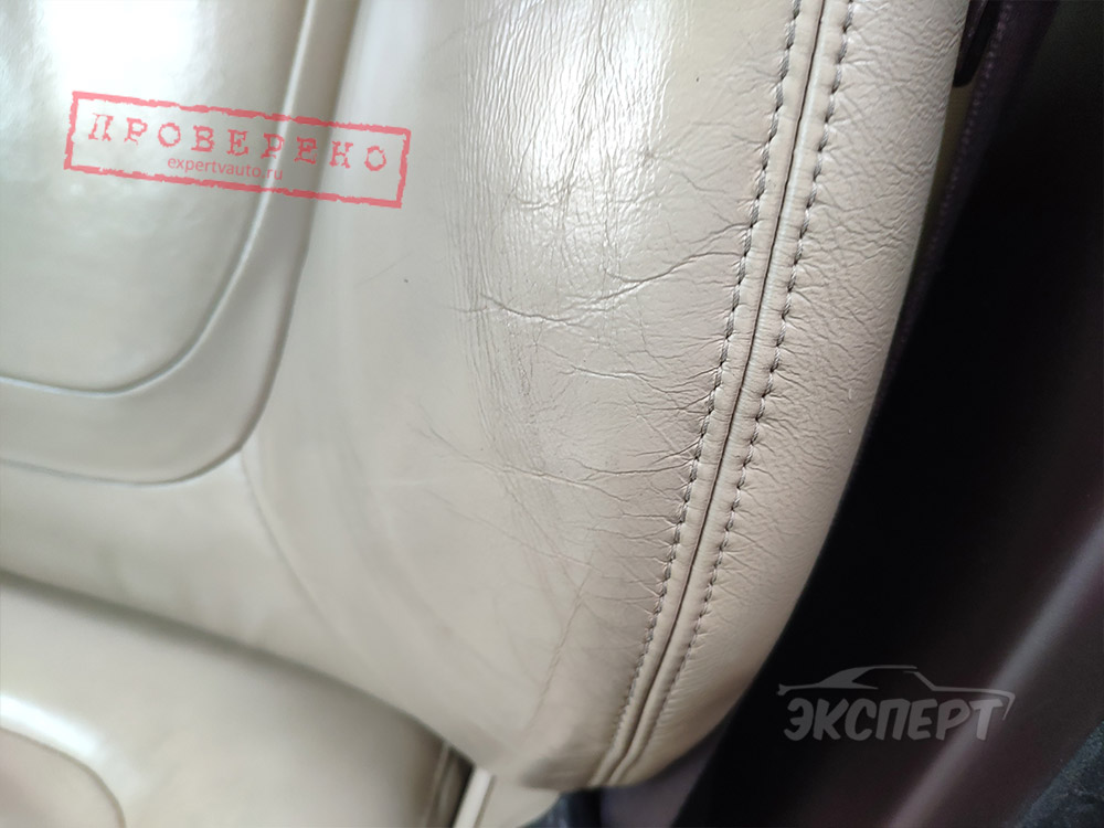 Разная текстура у кожи на сиденье Jaguar XF