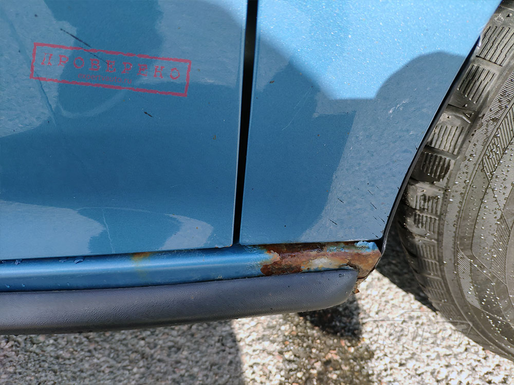Отваливается краска и ржавчина Volkswagen Golf 5