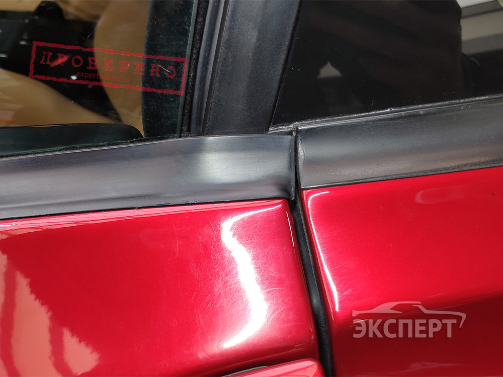 Молдинг двери стоит криво Ferrari 360 Modena