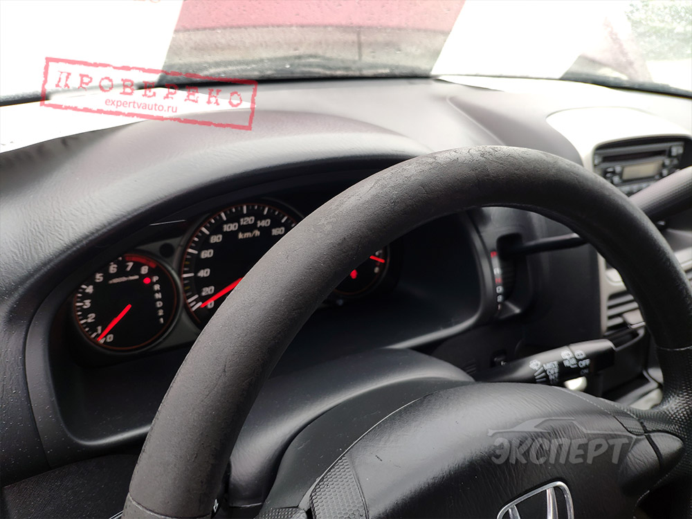 Руль сильно затерт Honda CR-V 2