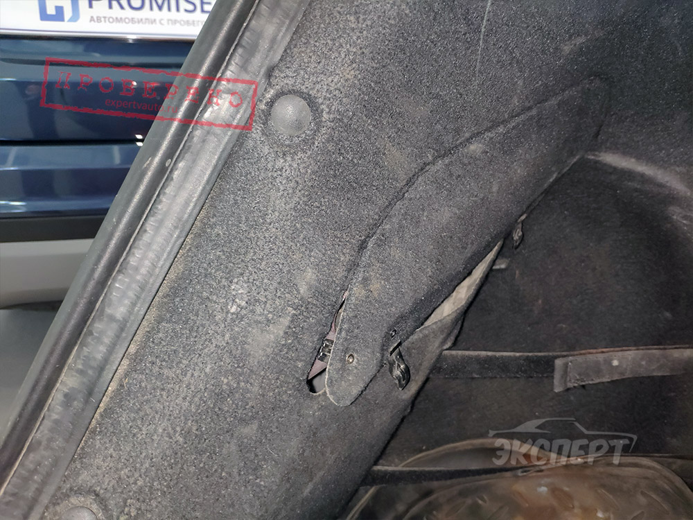 Обшивка багажника отваливается Hyundai Solaris