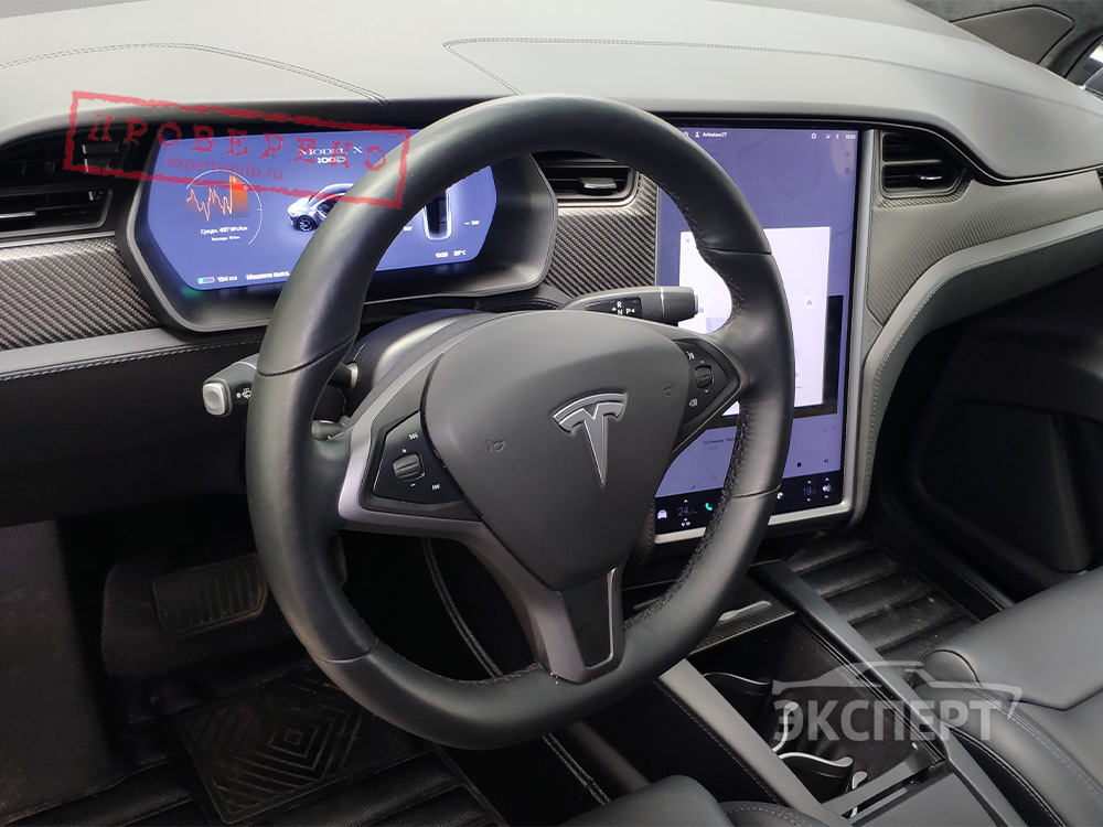 Салон Tesla Model X